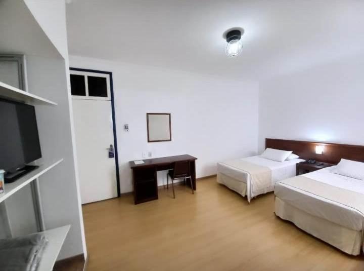 Vitoria Palace Hotel لفراس الغرفة الصورة